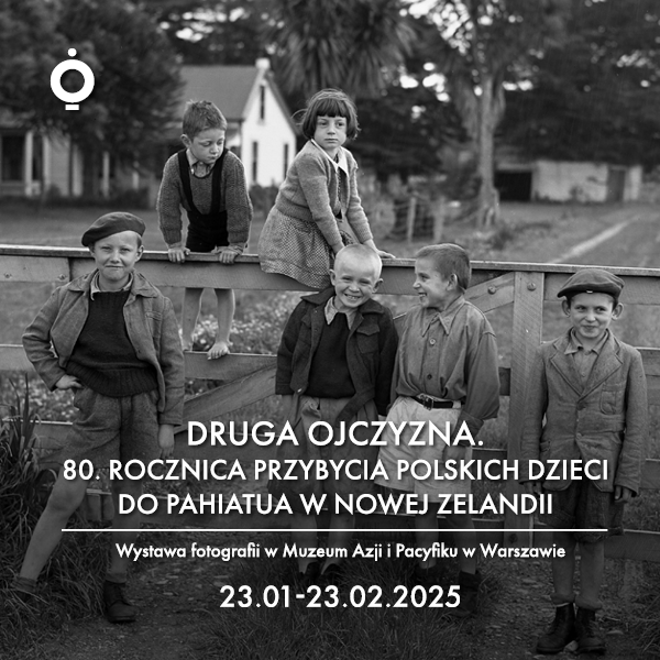 Obraz wydarzenia - „Druga ojczyzna. 80. rocznica przybycia polskich dzieci do Pahiatua w Nowej Zelandii”. Wystawa fotografii